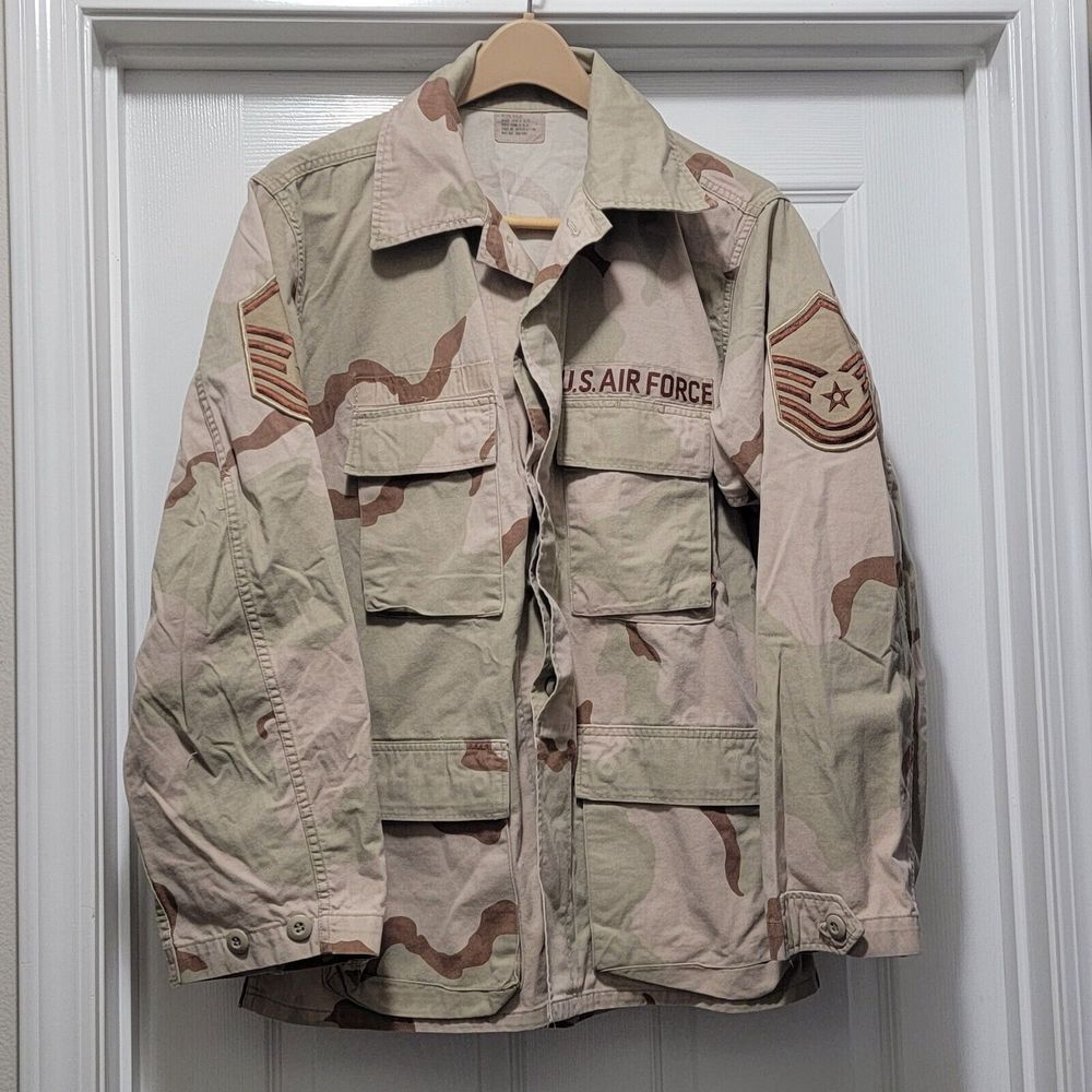 VTG US Military‎ Air Force Desert Camo Field Jacket w/ 3 Patches Mens M / Fits L
